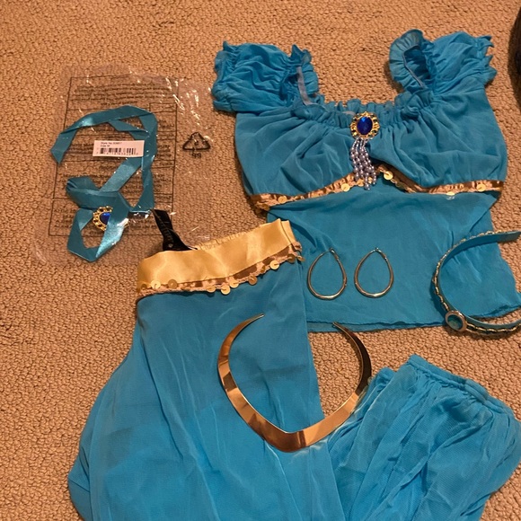 Princess Jasmine Costume Set